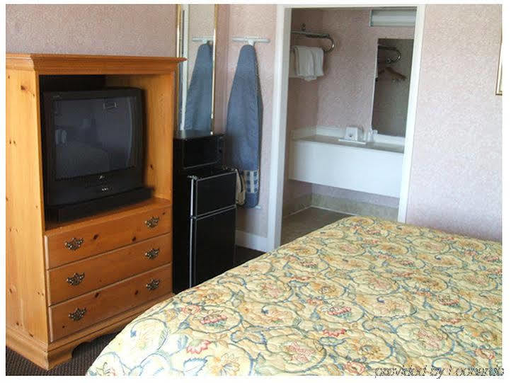 Hotel 6