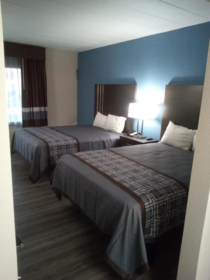 6 Hotel 2*