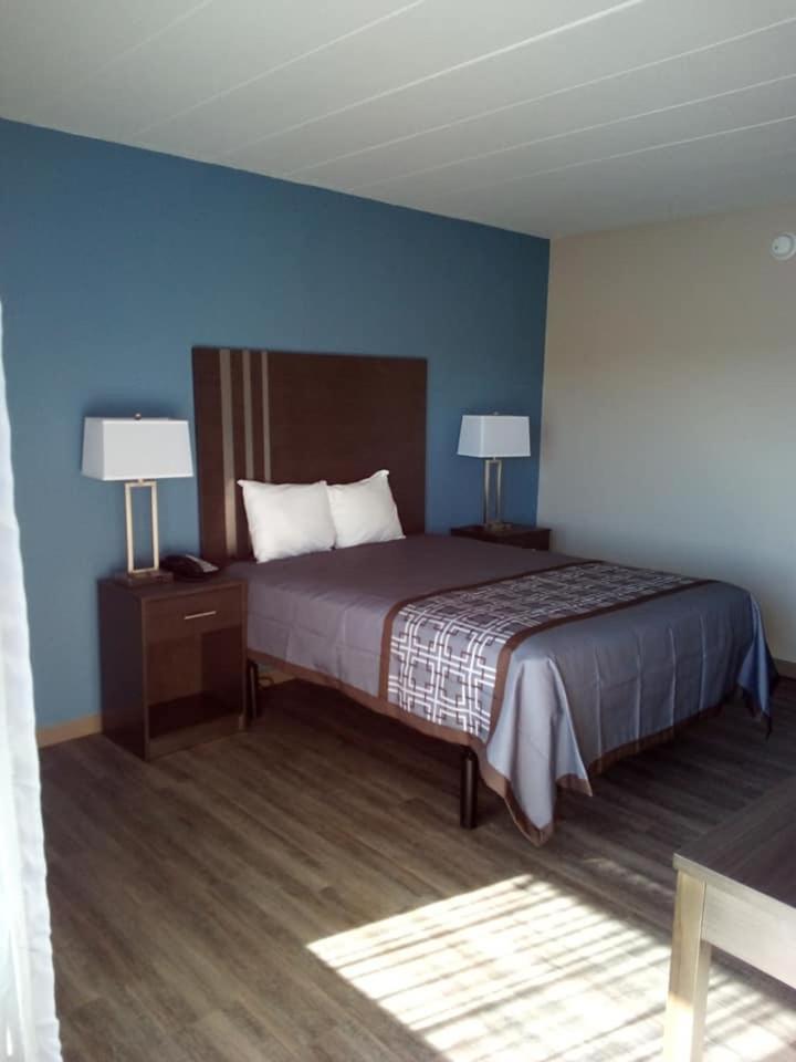 Hotel 6 Burlington