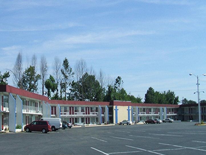 Hotel 6