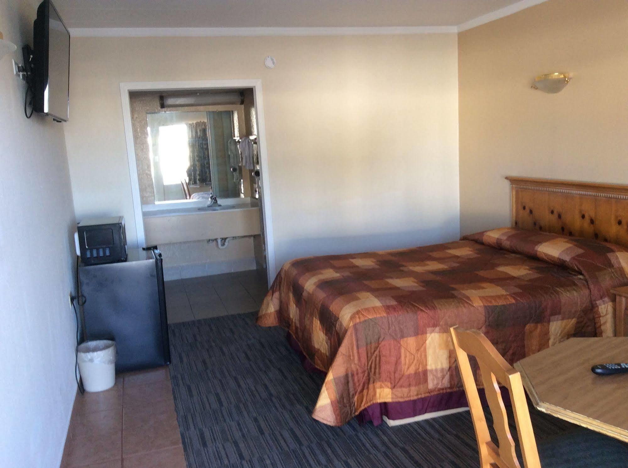 Hotel 6 2*